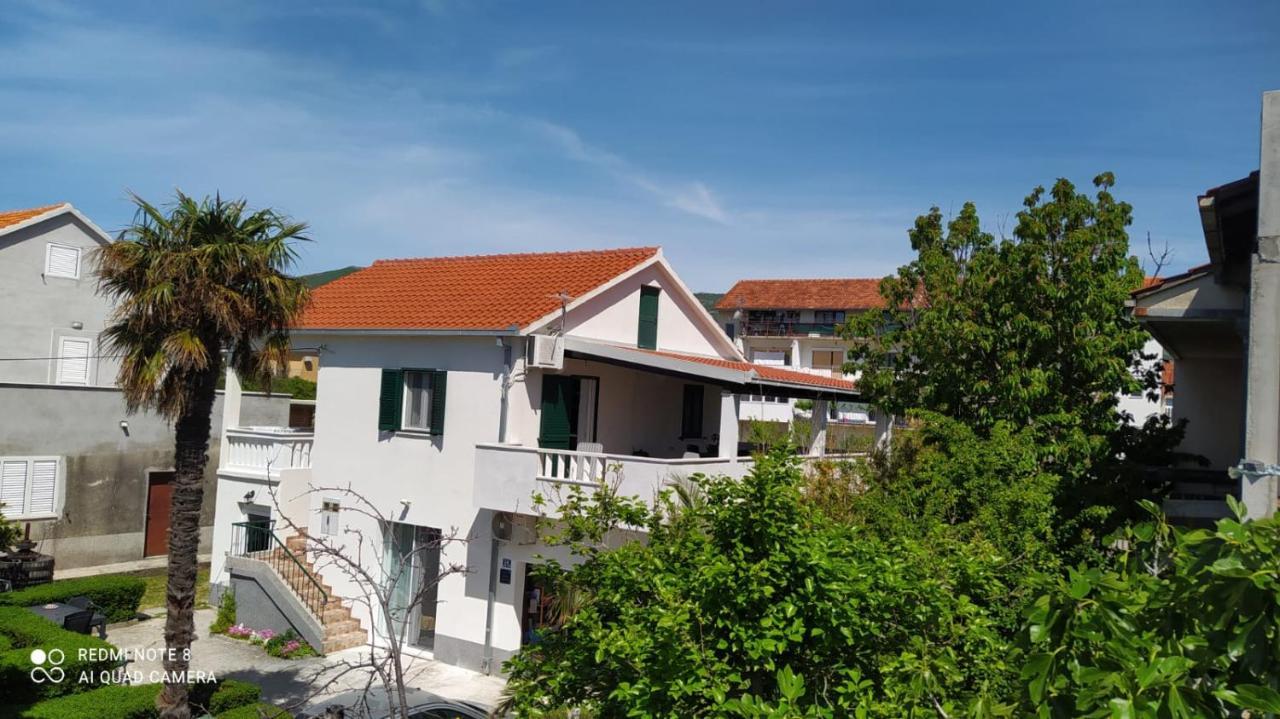 Tradicija * Kastela